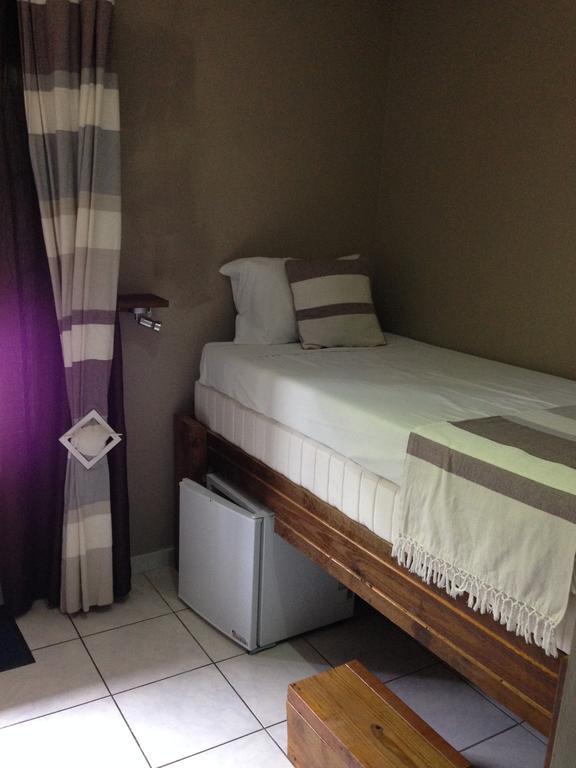Hotel Ylang Ylang Saint-Gilles-les-Bains Zimmer foto